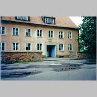 111-1399 Wehlau, Krankenhaus in der Parkstr., Eingang, 2003.jpg